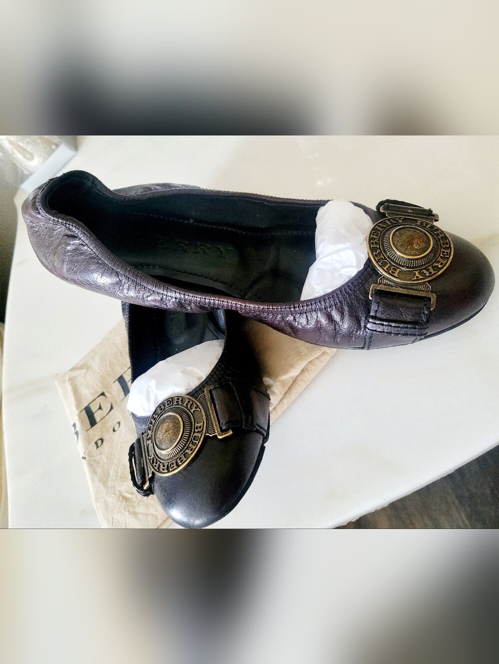 Burberry Lamb Leather Ballet Flats with Gold Logo Medallion Brown US 9 - Picture 5 of 16